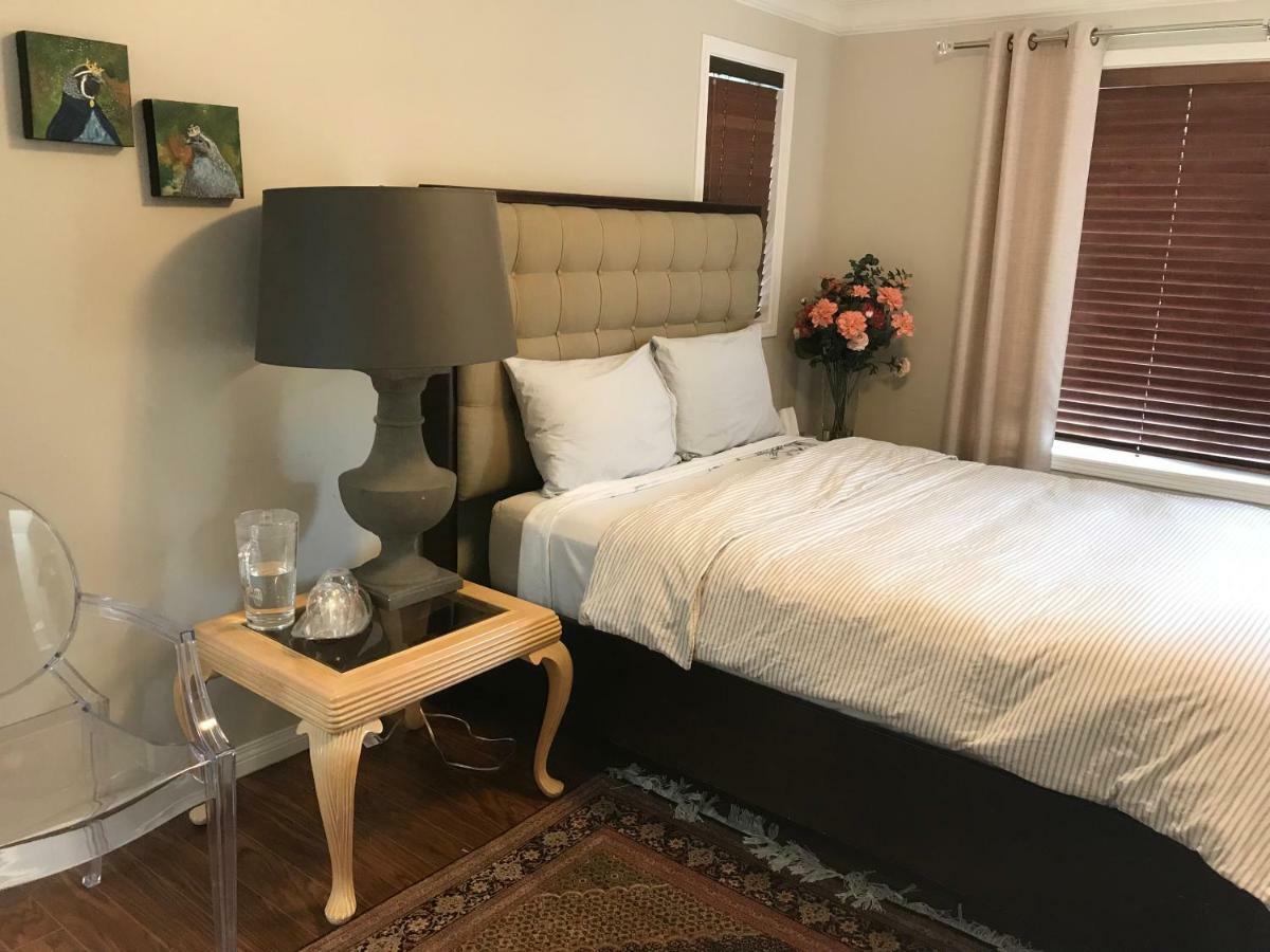 Royalty Bed & Breakfast 3*